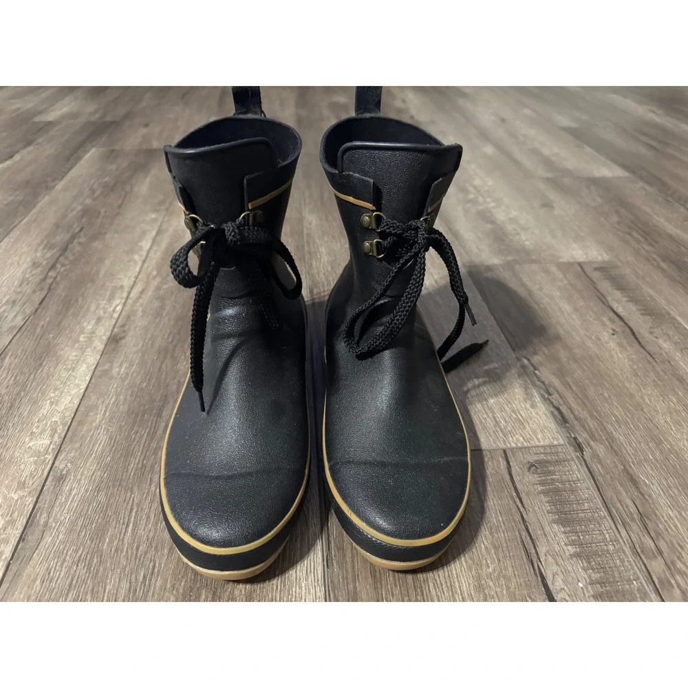Chooka Waterproof Rain Boots Women's Size 8‎ Lace Up Ankle Memory Foam Black